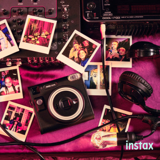 Instax SQ40 polaroid camera